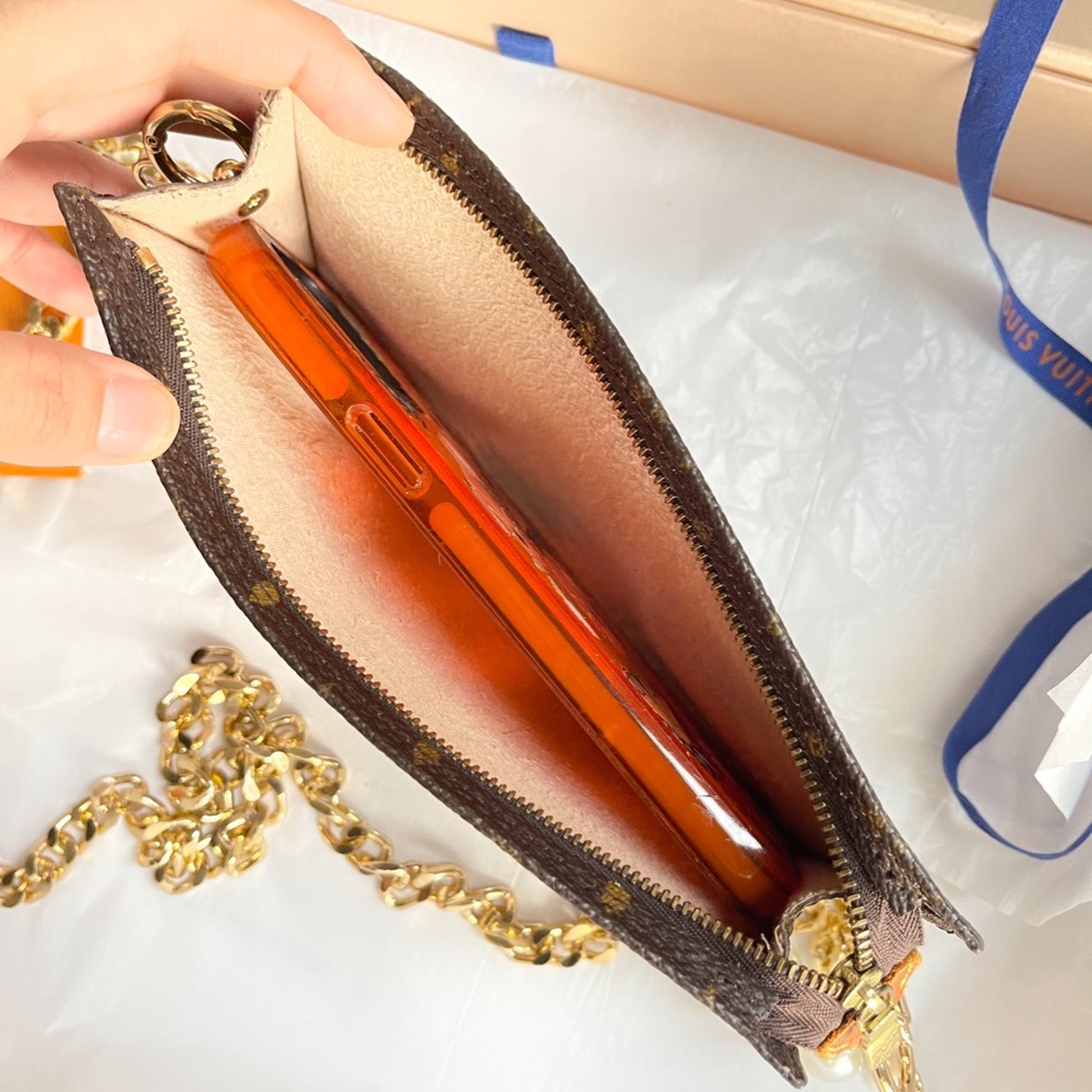 ✨🍒Authentic Bucket bag GM✨🍒 - Picture 4 of 14